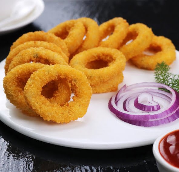fried onion rings made by the onion ring production line